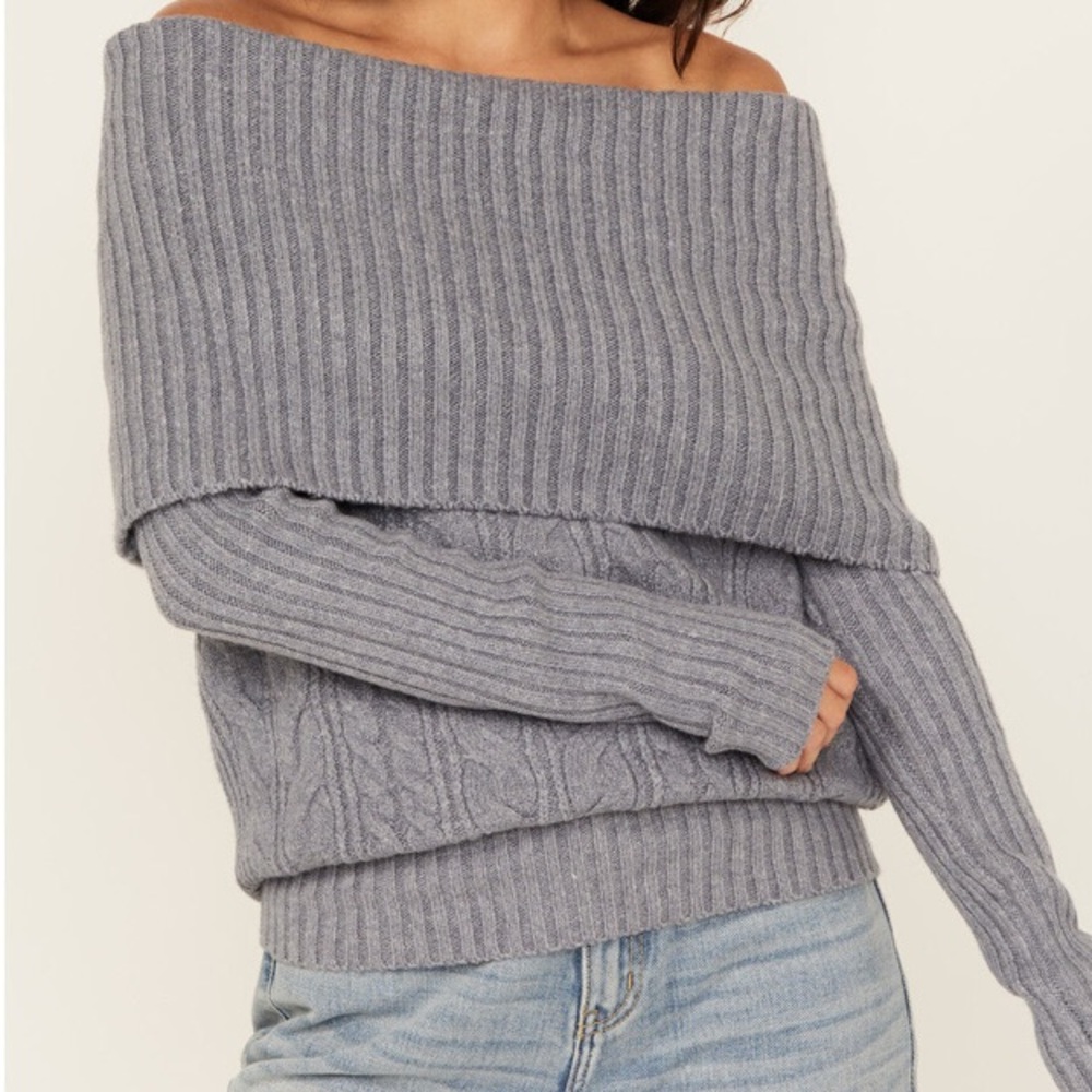 Shyanne Gray Cable Knit off the Shoulder Sweater XS